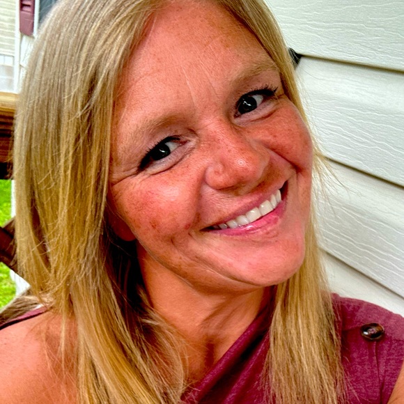 Meet your Posher, Stacy - Picture 1 of 1